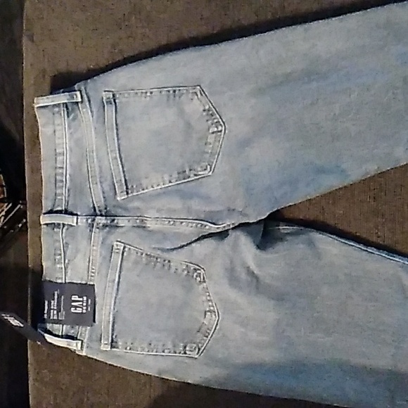 NWT Gap jeans - Picture 4 of 8